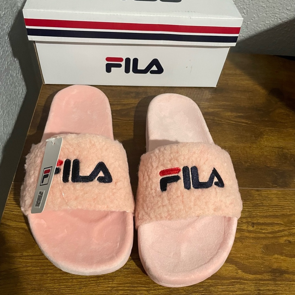 Womens Fila Fuzzy Drifter Slide Sandal- Pink